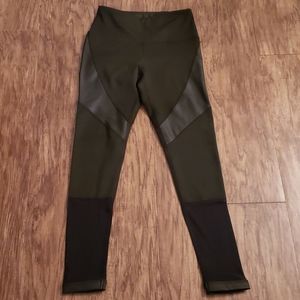 90 Degree High Waist Black Legging 28" Inseam